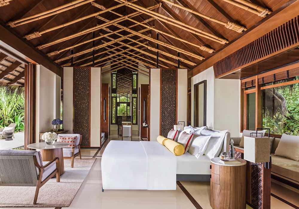 Beach Villa at One&Only Reethi Rah, view 1